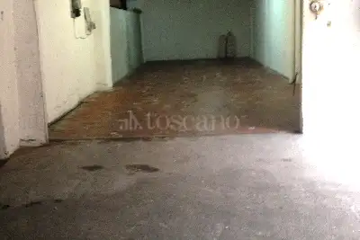 Garage in vendita, Via Emma Carelli , Roma