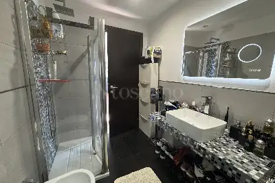 Casa in vendita, Via Novaledo, Roma