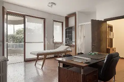 Ufficio in vendita, Via Milano, Cantù