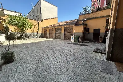 Negozio in vendita, Via Pietro Andrea Saccardo, Milano