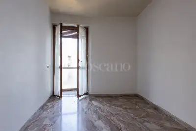 Casa in vendita, Via Giovanni Pascoli, Milano