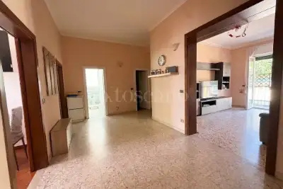 Casa in vendita, Via Vincenzo Bellini, Firenze