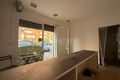 Negozio in affitto, Via della Corazzata, Roma