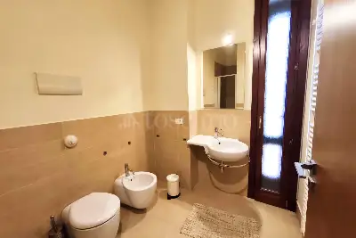 Casa in vendita, Via Volturno, Palermo