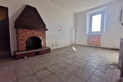 Casa Indipendente in vendita, Via Maestra, Borgo San Siro