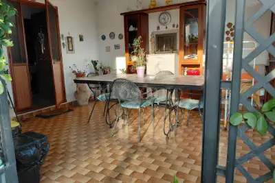 Casa Indipendente in vendita, Via Calabria, Sezze