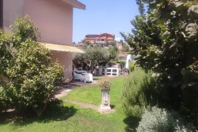 Villa Plurifamiliare in vendita, Via Giovanni Re, Roma