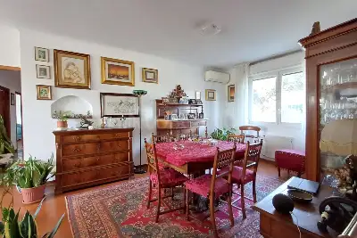 Casa in vendita, Via Valbondione, Roma