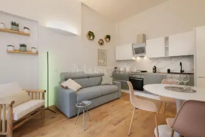 Casa in vendita, Viale Certosa, Milano