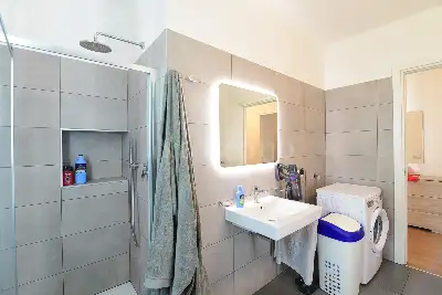 Casa in vendita, Viale Giulio Cesare, Como