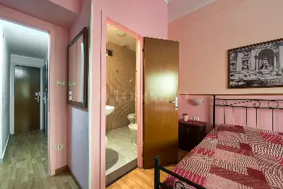 Casa in vendita, Via Catania, Roma