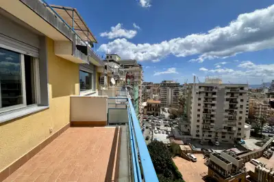 Casa in vendita, Via Montepellegrino, Palermo
