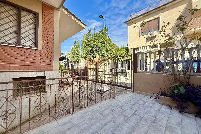 Villa Bifamiliare in vendita, Adiacente Centro Storico, Cerveteri