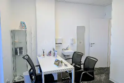 Negozio in vendita, Viale Hugo Pratt, Roma