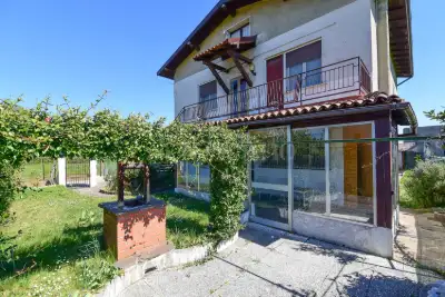Casa Indipendente in vendita, Via Spluga, Cantù