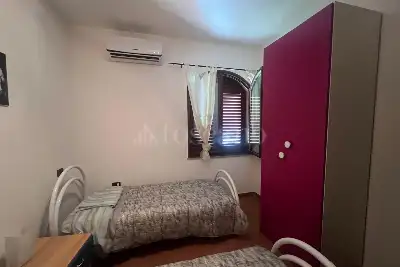 Casa in vendita, Via Antonio Vivaldi, Uta