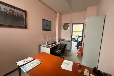 Magazzino in vendita, Strada Basse del Lingotto, Torino