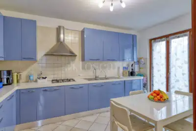 Casa in vendita, Via P. Bozzolo, Marchirolo