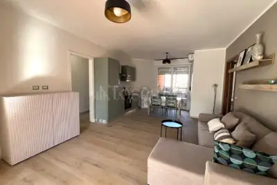 Casa in affitto, Via Cenina, Roma