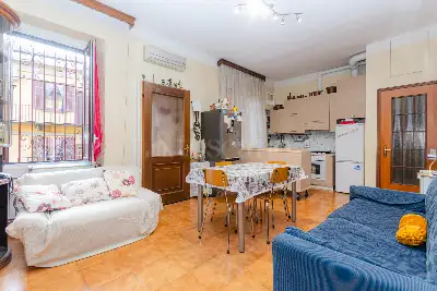 Casa in vendita, Via Luigi Porro Lambertenghi 3, Milano