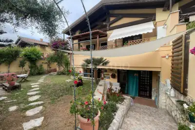Villa Plurifamiliare in vendita, Via Bartolomeo Nogara, Roma