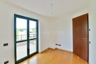 Casa in vendita, Via Gabriele D'Annunzio, Como