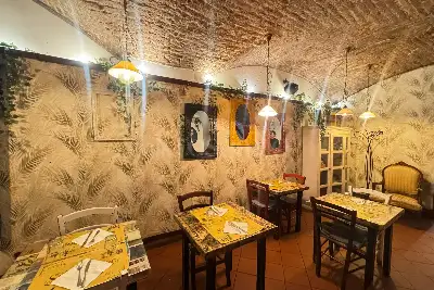 Attività Commerciale in vendita, Via Garibaldi, Bologna