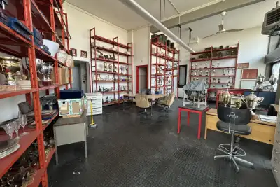 Negozio in vendita, Via Portuense, Roma