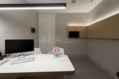 Negozio in vendita, Via Friuli, Milano