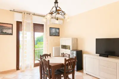 Casa in vendita, Via N. Tirale, Lonato del Garda