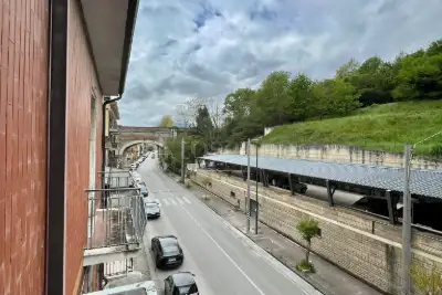 Palazzo in vendita, Via Francesco Tedesco, Avellino