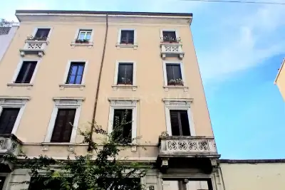 Casa in vendita, Via Goffredo Mameli, Milano