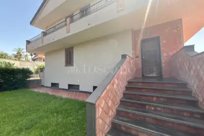 Villa in vendita, Via Indipendenza, Mascalucia