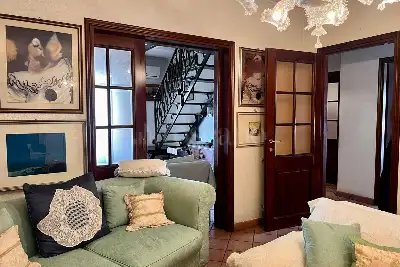 Casa in vendita, Via G. Leopardi, Gravina - confine Sant'Agata lì Battiati/Tremestieri Etneo, Gravina di Catania