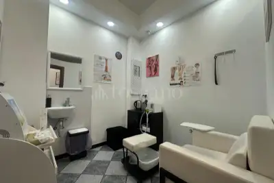 Attività Commerciale in vendita, Piazza San Giovanni Bosco, Roma