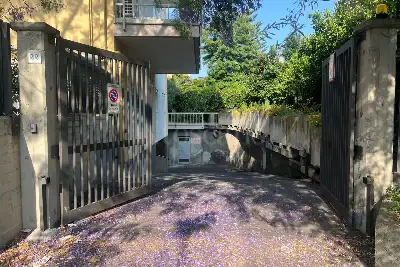 Garage in vendita, Piazza Vittorio Veneto, Sant'Agata li Battiati