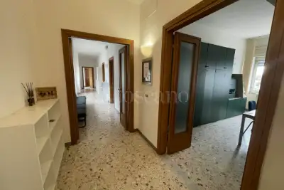 Ufficio in affitto, Via dei Castelli Romani, Pomezia