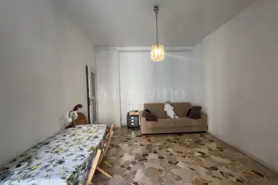 Casa in vendita, Via Lorenteggio, Milano