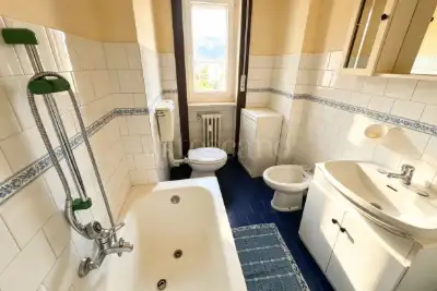 Casa in vendita, Via Casazza, Brescia