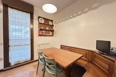 Casa in vendita, Via Umberto Saba, Roma