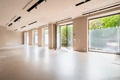 Negozio in affitto, Via Gerolamo Tiraboschi, Milano