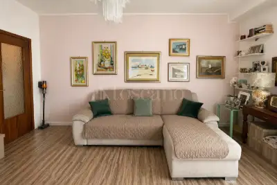 Casa in vendita, Via Fratelli Cairoli, Cagliari