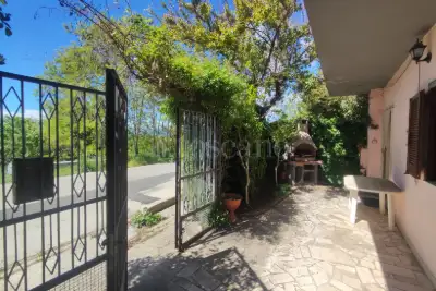Villino a Schiera in vendita, Via dell'Aquila 13, L'Aquila