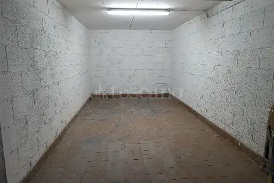 Box in vendita, Via Raffaello Arcangelo Salimbeni, Roma