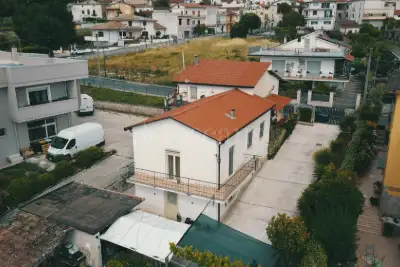 Casa Indipendente in vendita, Via Rodi, Cervaro