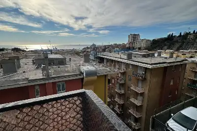 Casa in vendita, Via Ferrara, Genova