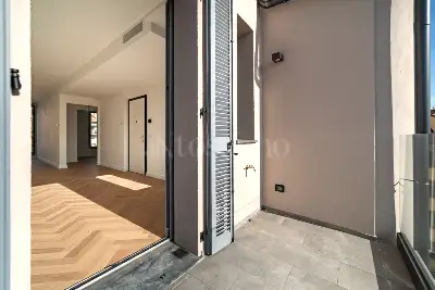 Casa in vendita, Via Cenisio, Milano