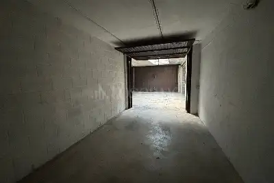 Box in vendita, Via P. Maroncelli, Monza