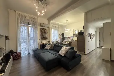 Casa in vendita, Via Solari, Milano