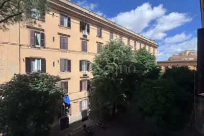 Casa in vendita, Via del Commercio, Roma
